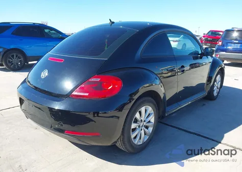 2014 Volkswagen Beetle 1.8T Entry z USA, uszkodzony, nr VIN 3VWF17AT0EM640980